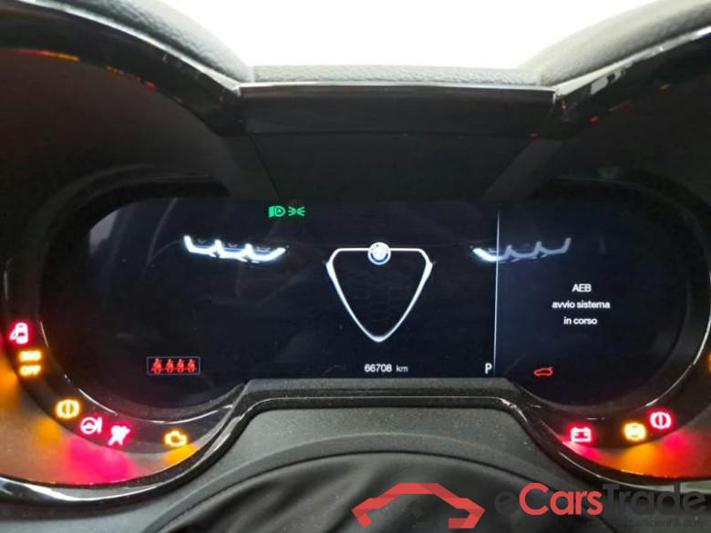 ALFA ROMEO TONALE / 2022 / 5P / SUV 1.5 130CV HYBRID DDCT7 SPECIALE #4