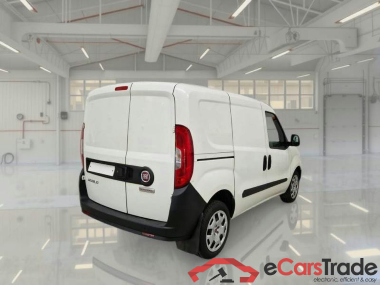 FIAT DOBLÒ CARGO / 2014 / 4P / VETT. FURGONATA 1.6 MULTIJET 16V 105CV SX EURO 6 #2
