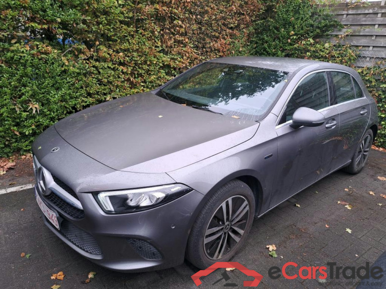 MERCEDES-BENZ CLASS A (W177) A 250 e PHEV Business Solution