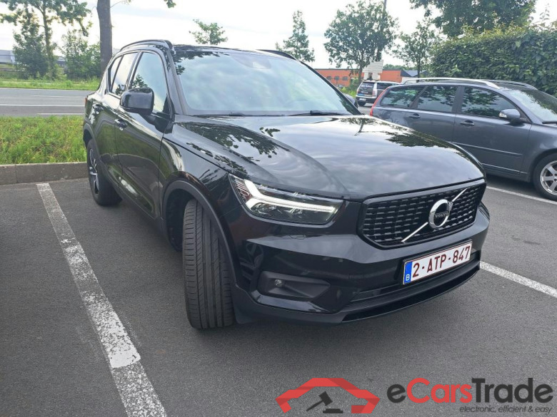 VOLVO XC40 1.5 T3 GEARTRONIC R-DESIGN #2