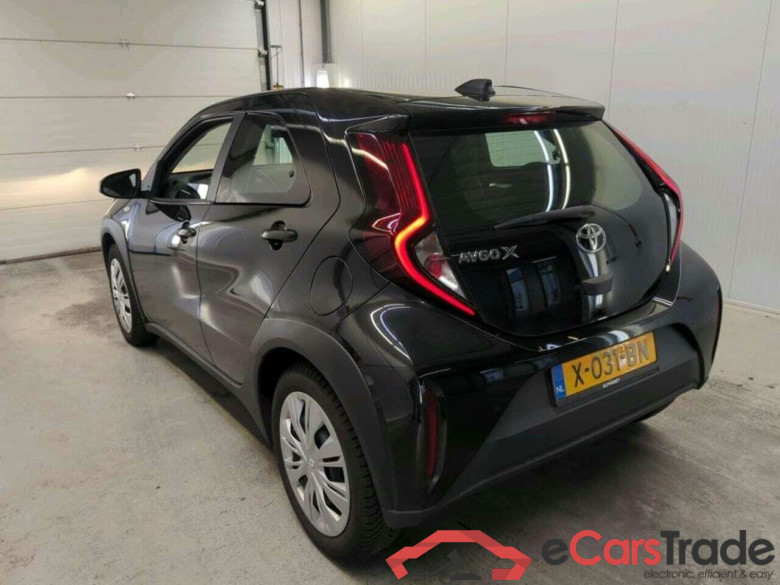 TOYOTA Aygo X 1.0 VVT-i MT Play #6