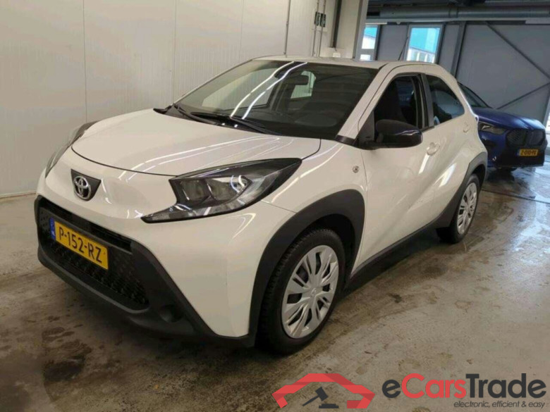 TOYOTA Aygo X 1.0 VVT-i MT Play #1