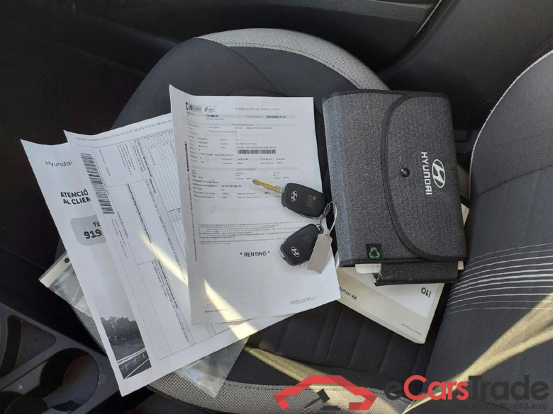 HYUNDAI i10 / 2020 / 5P / berlina con portón 1.0 Klass AT #5