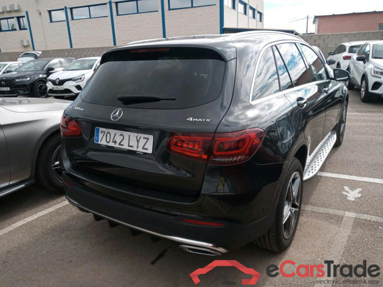 MERCEDES-BENZ Clase GLC / 2019 / 5P / todoterreno GLC 300 de 4MATIC #2
