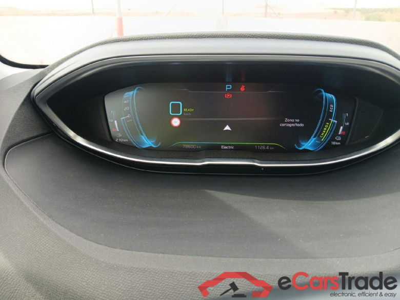 PEUGEOT 3008 Hybrid / 2020 / 5P / todoterreno 225 e-EAT8 Allure #4