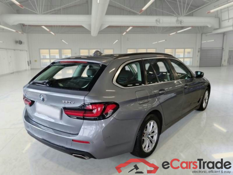 BMW SERIE 5 / 2020 / 5P / STATION WAGON 520D AUT BUSINESS MH48V TOURING #2