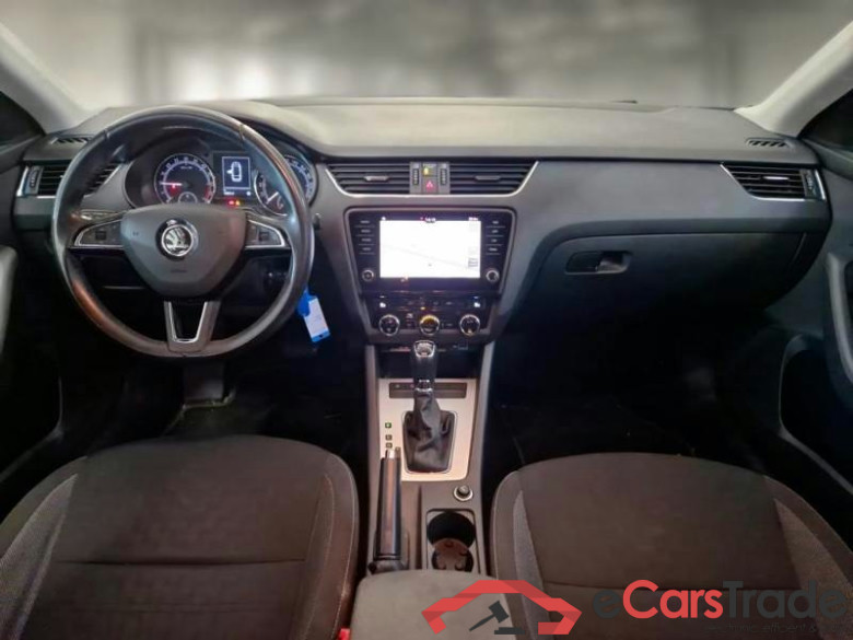 SKODA OCTAVIA / 2016 / 5P / STATION WAGON 2.0 TDI EXECUTIVE DSG #3
