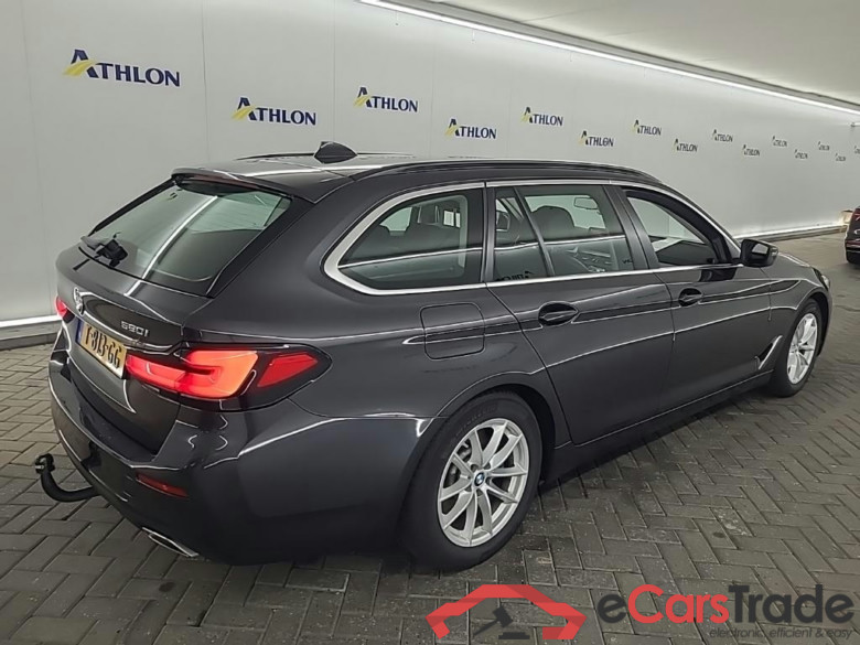 BMW 5-serie Touring 520iA Business Edition Plus 5D 135kW #3
