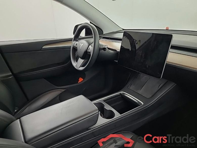 Tesla Model Y Long Range Dual Motor AWD 5D 274kW #6