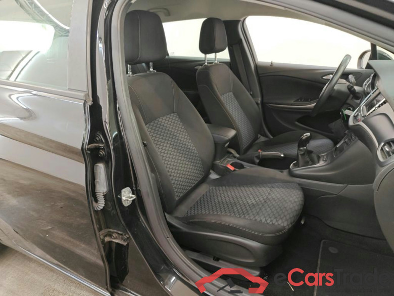 Opel Astra Sports Tourer 1.2 turbo 81kW Edition 5d #3