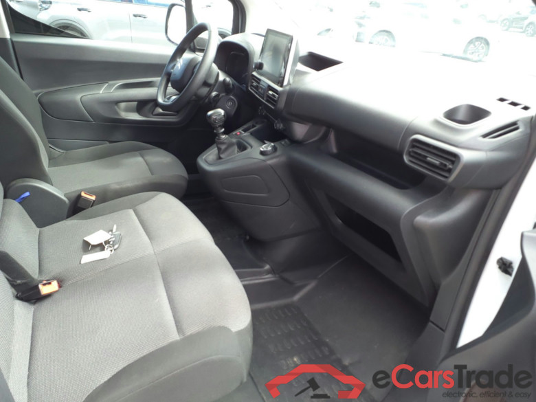 CITROËN Berlingo  CITROËN Berlingo  VAN M 950 HDI 100 BVM6 + PACK CHANTIER + CABINE EXTENSO +ECRAN 8 POUCES + CAMERA RECUL #5