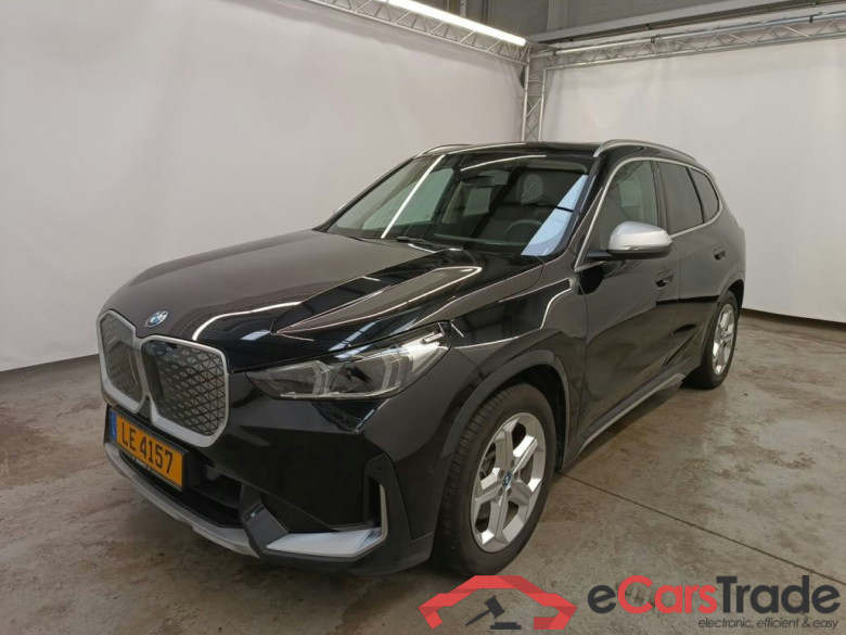 BMW iX1 xDrive30 (200kW) 5d