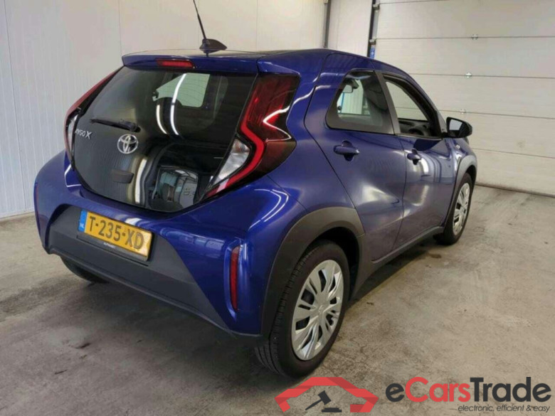 TOYOTA Aygo X 1.0 VVT-i MT Play #2