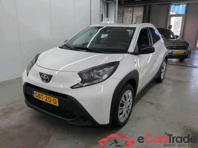 TOYOTA Aygo X 1.0 VVT-i MT Play #1