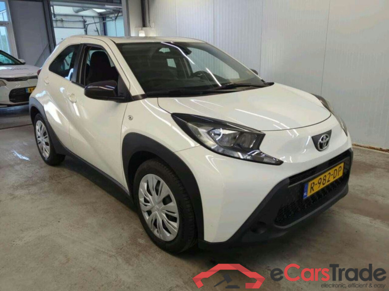 TOYOTA Aygo X 1.0 VVT-i MT Play #5
