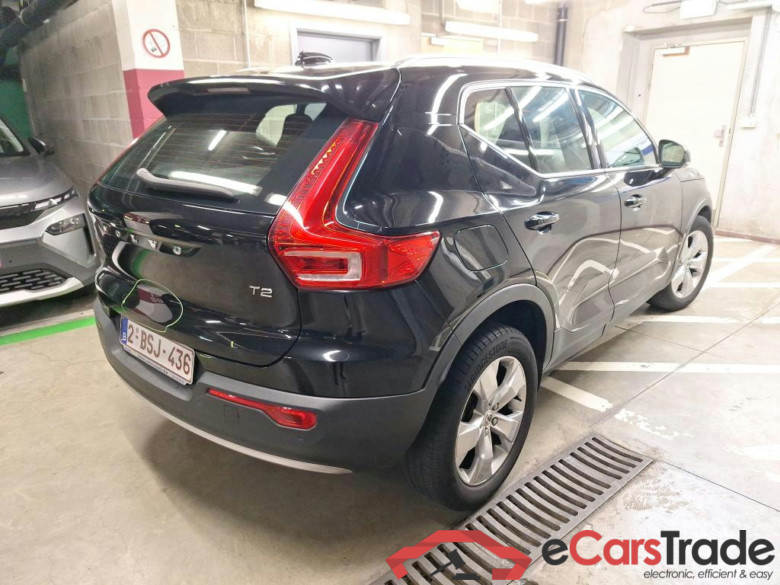 VOLVO - VOL XC40 T2 129PK Momentum Pro * PETROL * #2