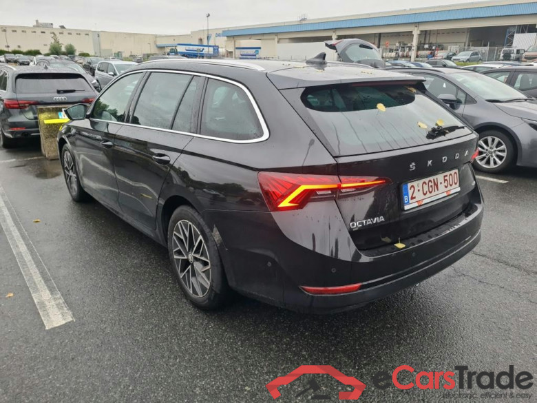 SKODA OCTAVIA COMBI 2.0 CRTDI 110KW DSG7 4WD CLEVER #3