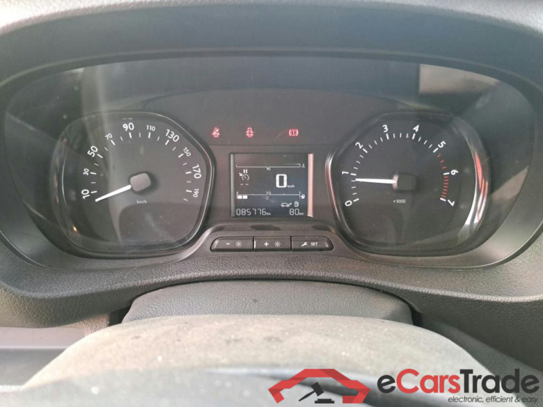 FIAT Scudo / 2021 / 4P / furgón Furgón L2 120cv MT6 Business #4
