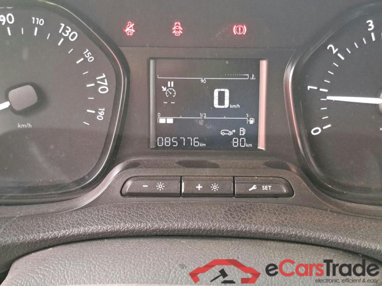 FIAT Scudo / 2021 / 4P / furgón Furgón L2 120cv MT6 Business #5