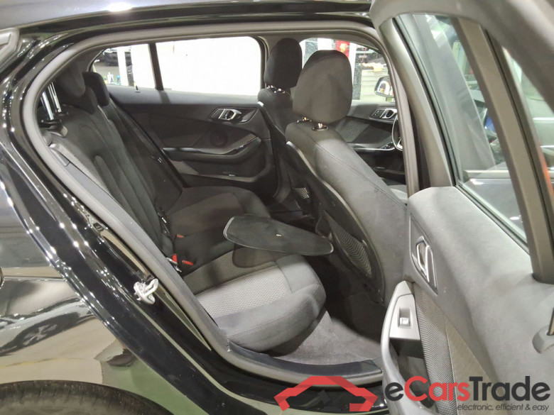 BMW 1 SERIES HATCH 1.5 116IA (80KW) #5