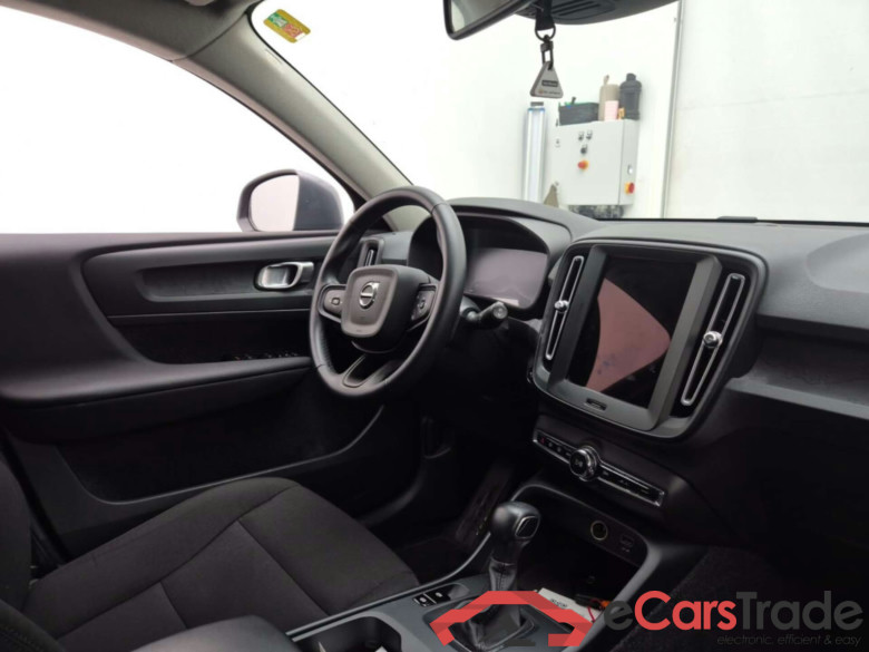 VOLVO XC40 T3. MOM. CORE #3
