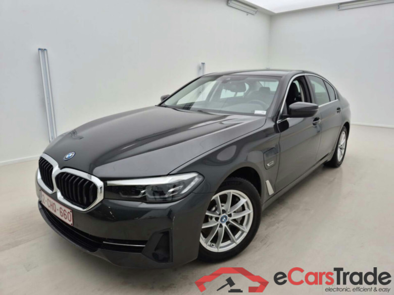 BMW 5-SERIE 2.0 530E AUT