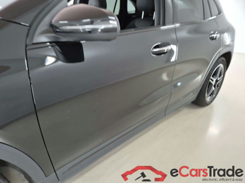 MERCEDES-BENZ GLA 200D AMG-LINE AUT. #4