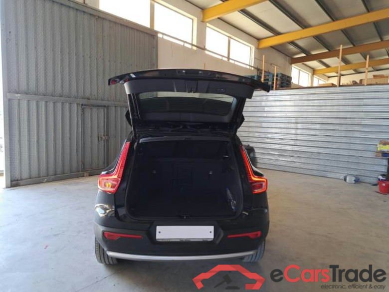 VOLVO XC40 / 2021 / 5P / Fuoristrada T4 Recharge Plug-in auto Core N1 #5