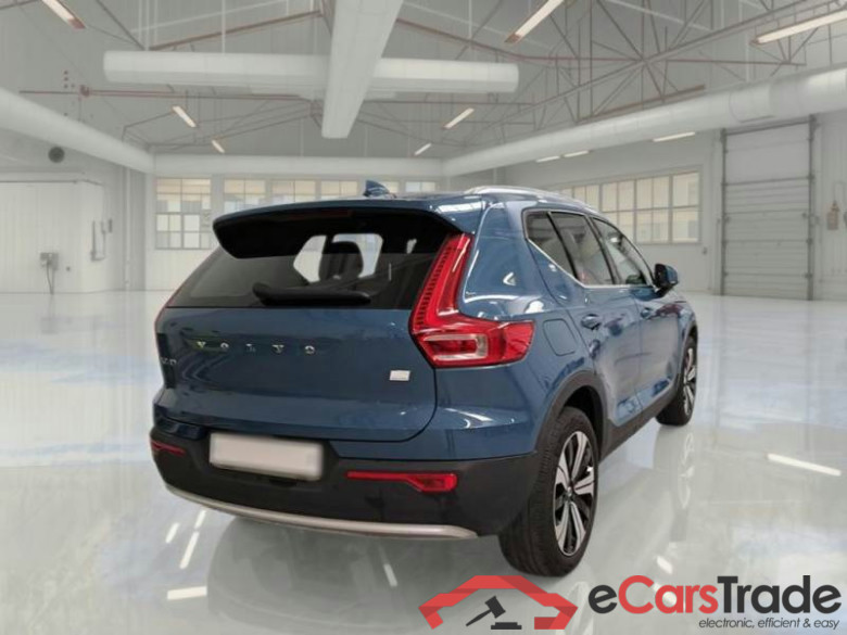VOLVO XC40 / 2021 / 5P / Fuoristrada T4 Recharge Plug-in auto Ultim Bright N1 #2