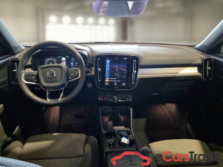 VOLVO XC40 / 2021 / 5P / SUV T4 Recharge Plug-in auto Core #3
