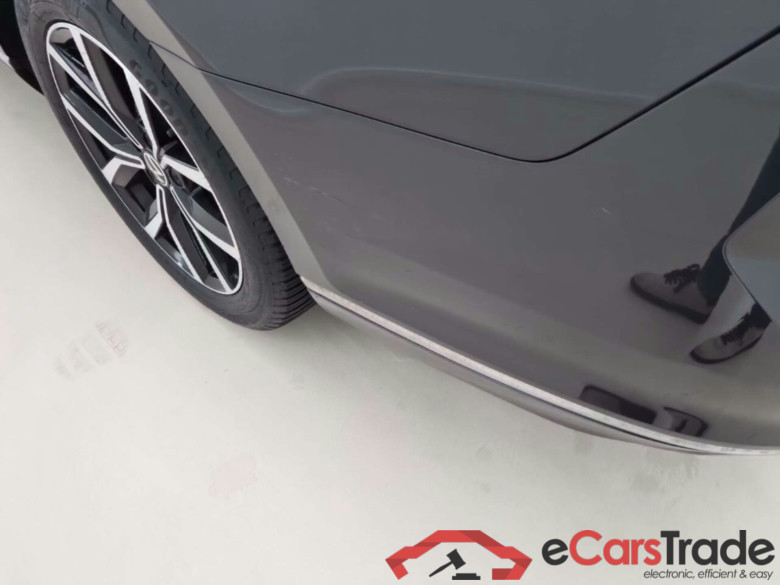 VOLKSWAGEN PASSAT VARIANT 2.0 TDI ELEGANCE DSG #6