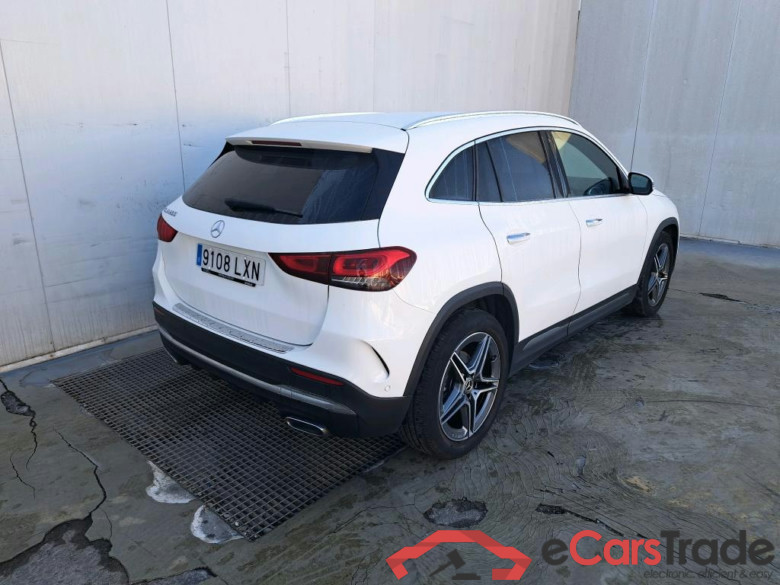 MERCEDES-BENZ GLA / 2020 / 5P / todoterreno GLA 200 #2