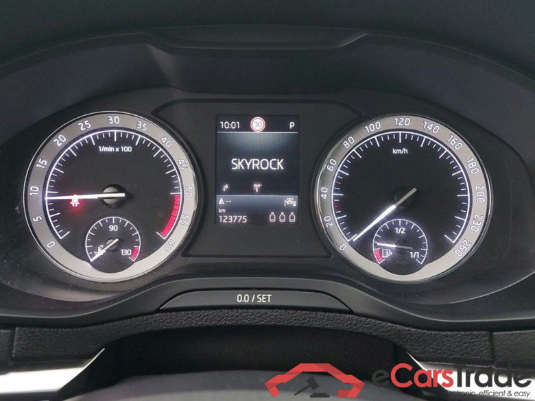 SKODA KAROQ DIESEL 2.0 CR TDi 115hp SCR Style DSG (EU6AP) 5d #6
