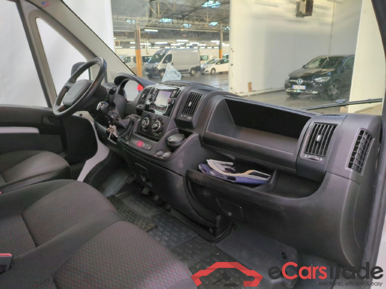 PEUGEOT Boxer / 2014 / 4P / Fourgon tôlé BlueHDi 120 S&S ASPHALT 333 L1H2 #5