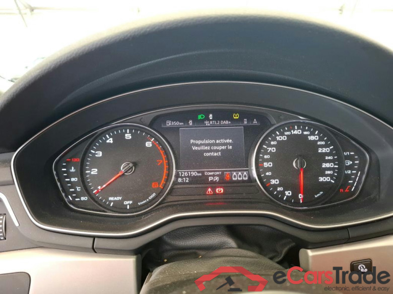 AUDI A4 Avant / 2019 / 5P / Break 35 TFSI 150 S tronic Business line OPERATION STOCK #6