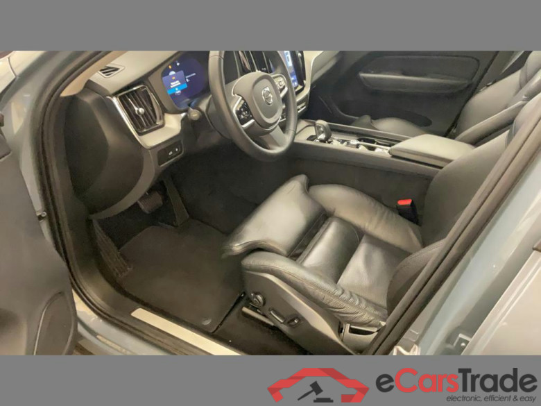 VOLVO XC60 PHEV XC60 2.0 T6 PHEV AWD Plus Dark (257kW) #5