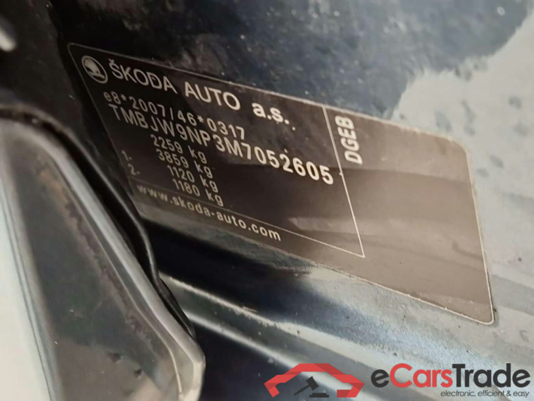 SKODA Superb Combi 1.4 TSI iV Sportline Bns. DSG #4