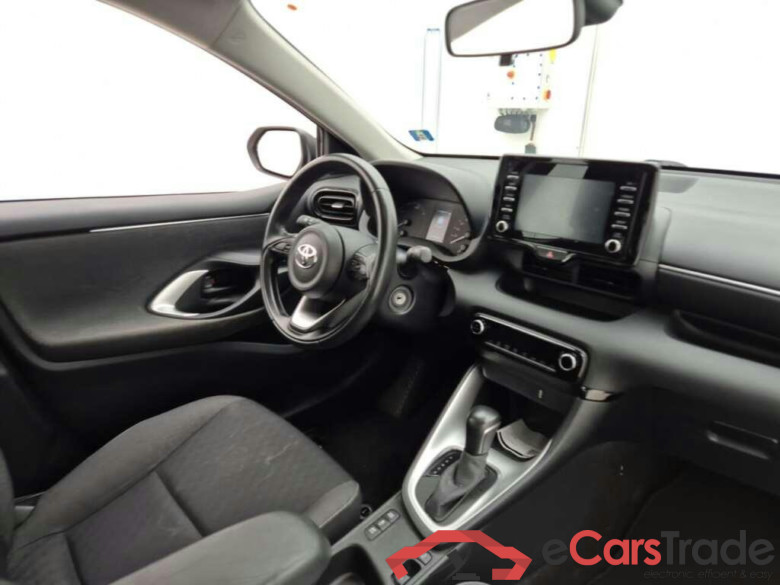 TOYOTA Yaris 1.5 Hyb. Active #3