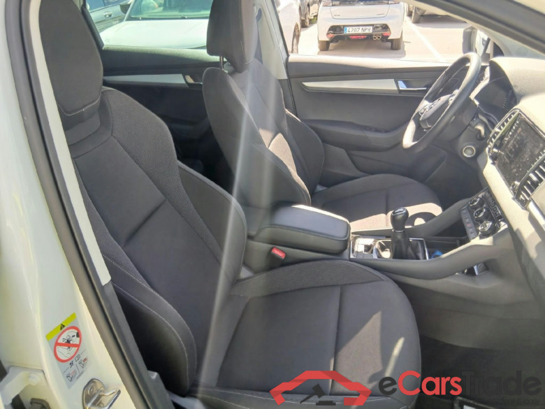 SKODA Karoq / 2021 / 5P / todoterreno 1.0 TSI 85kW (115CV) Selection #6