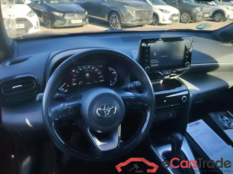 TOYOTA Yaris Cross / 2021 / 5P / todoterreno 1.5 120H Active Tech #3