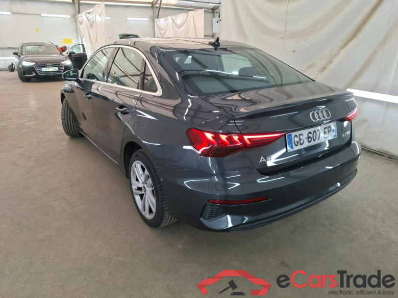 AUDI A3 Berline / 2020 / 4P / Berline 30 TDI 116 S Tronic Business Line #2