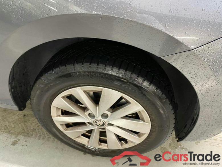 SKODA Kamiq 1.0 TSI Limited Family Plus Edition DSG #6