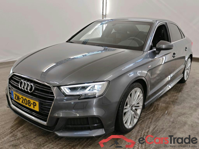Audi A3 Sportback 30 TFSI S tronic design 5d #1