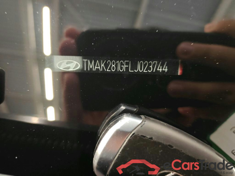 Hyundai KONA Comfort Electric 64 kWh 5d #6