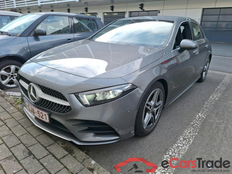 MERCEDES-BENZ A-CLASS 1.3 A 180 AMG LINE DCT