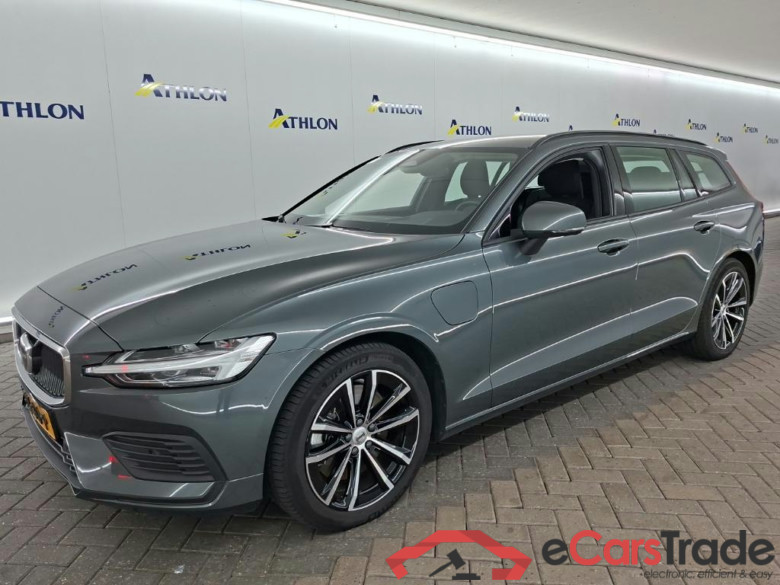 VOLVO V60 T6 AWD Plug-in Hybrid Core - Bright 5D 257kW #1