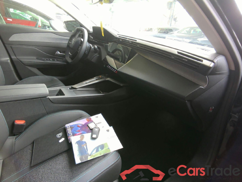 Peugeot 408 Allure Hybrid 136 e-DCS6 #3