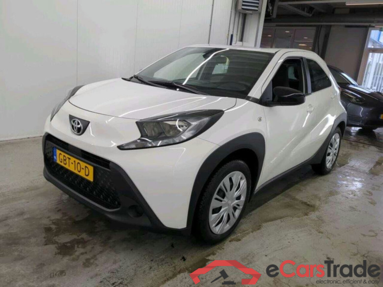 TOYOTA Aygo X 1.0 VVT-i MT Premium #1