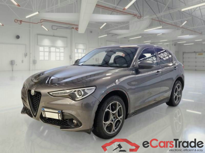 ALFA ROMEO STELVIO / 2017 / 5P / SUV 2.2 TD 190 CV SPRINT AT8 Q4 #1