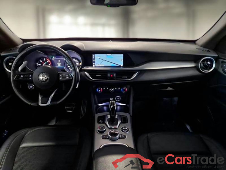 ALFA ROMEO STELVIO / 2017 / 5P / SUV 2.2 TD 190 CV SPRINT AT8 Q4 #3